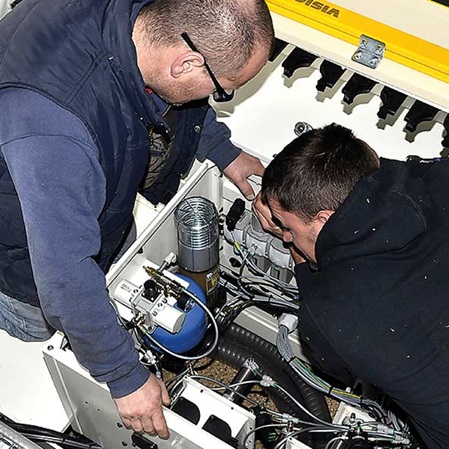 Maschinenreparatur von Höchsmann Holzbearbeitungsmaschinen Hessen